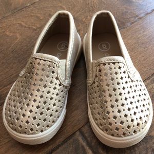 Gold Toddler Size 6 Shoes